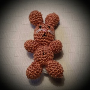 häkeltier-mobile-hase